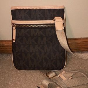 Michael Kors Crossbody